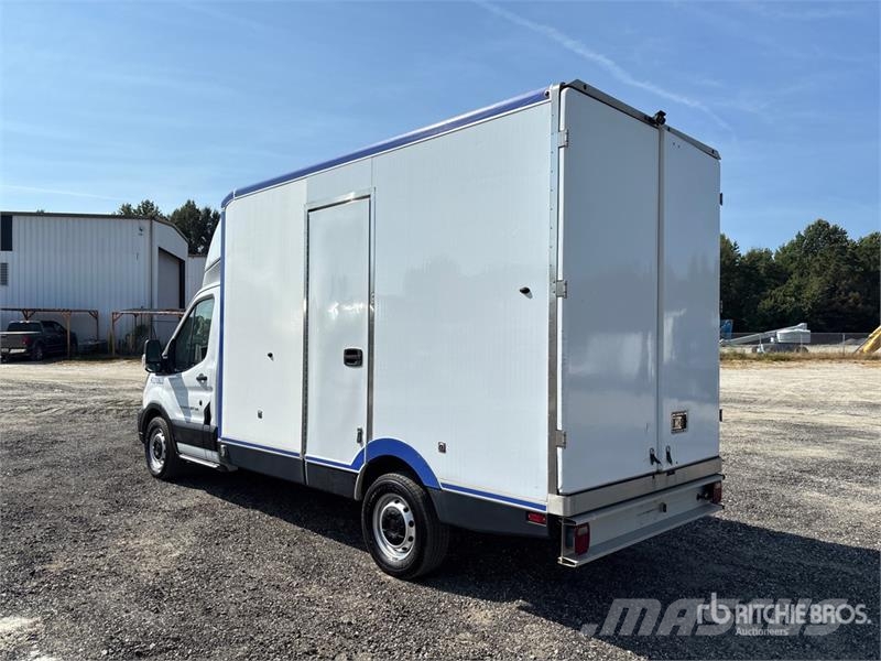Ford Transit 4x2 Refrigerated Truck 溫控卡車