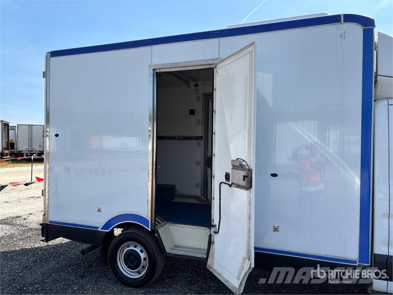 Ford Transit 4x2 Refrigerated Truck 溫控卡車