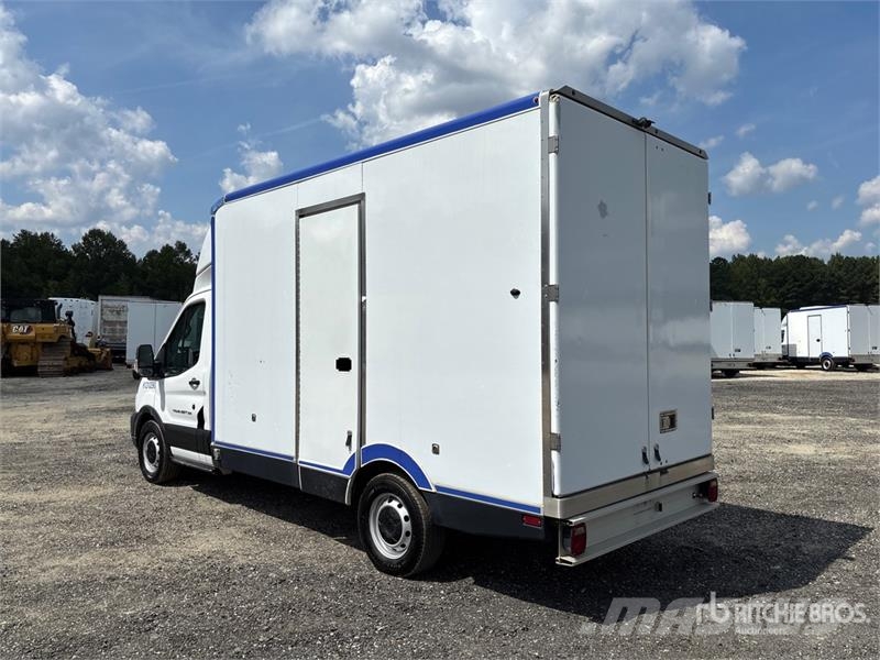 Ford Transit 4x2 Refrigerated Truck 溫控卡車