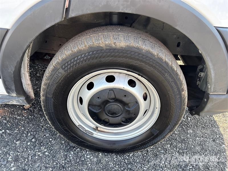 Ford Transit 4x2 Refrigerated Truck 溫控卡車