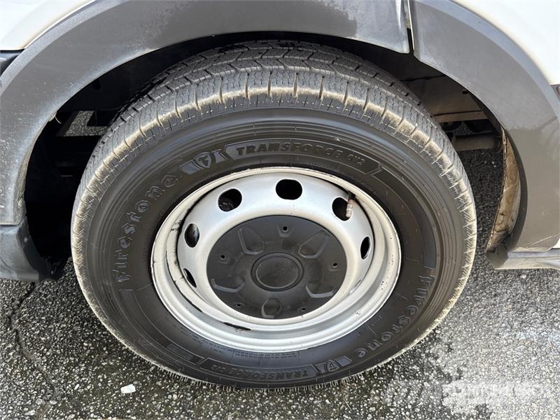 Ford Transit 4x2 Refrigerated Truck 溫控卡車