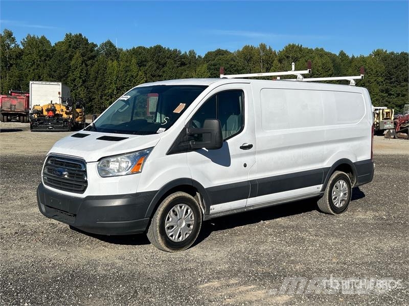 Ford Transit Cargo Van Dostavna vozila / kombiji