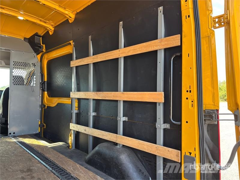 Ford Transit Cargo Van Furgone chiuso