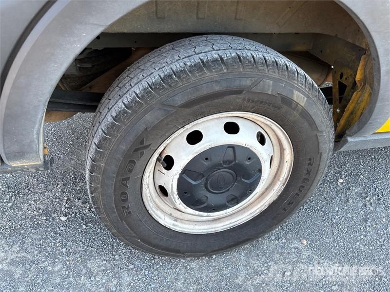 Ford Transit Cargo Van Furgone chiuso