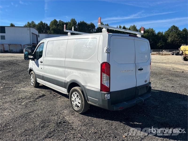 Ford Transit Cargo Van Dostavna vozila / kombiji