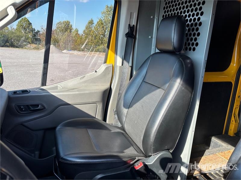 Ford Transit Cargo Van Furgone chiuso