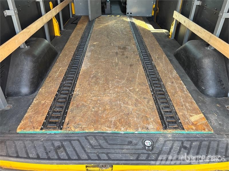 Ford Transit Cargo Van Furgone chiuso