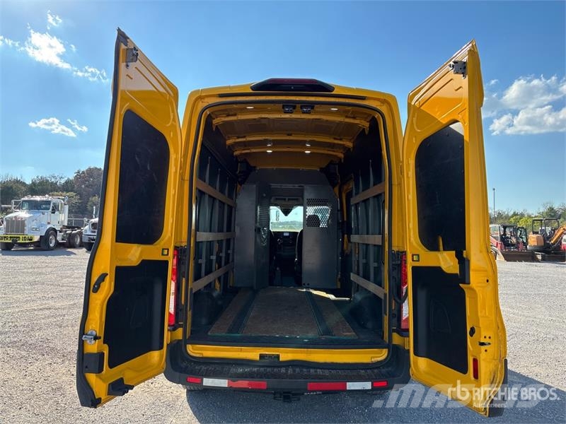 Ford Transit Cargo Van Furgone chiuso