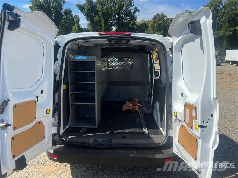 Ford Transit Connect XLT Cargo Van Preču pārvadāšanas furgoni