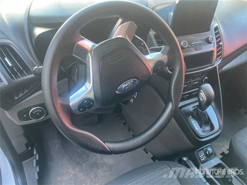 Ford Transit Connect XLT Cargo Van Preču pārvadāšanas furgoni