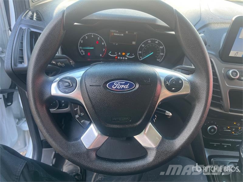 Ford Transit Connect XLT Cargo Van Preču pārvadāšanas furgoni