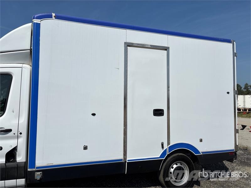 Ford Transit T-350 4x2 Refrigerated Truck Temperature controlled trucks