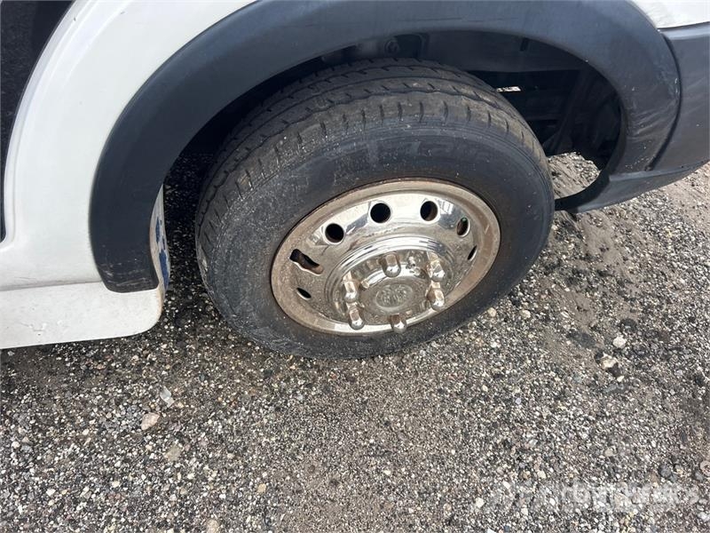 Ford Transit T-350 4x2 5-Seat Mini Bus Μίνι λεωφορεία