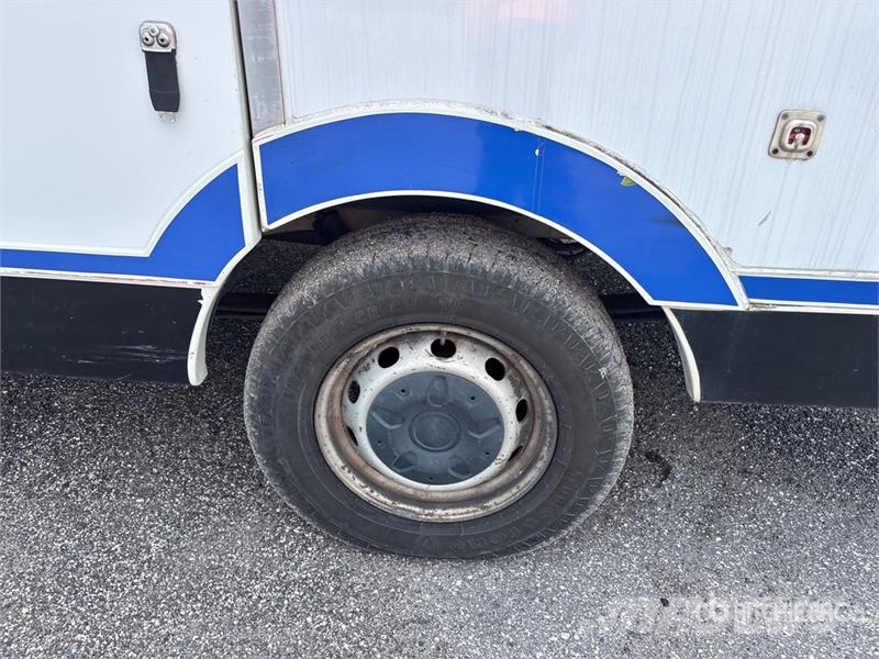 Ford Transit T-350 4x2 Refrigerated Truck Skåpbilar Kyl/Frys/Värme