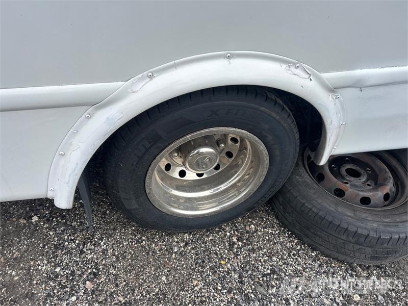 Ford Transit T-350 4x2 5-Seat Mini Bus Μίνι λεωφορεία