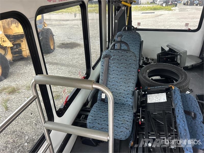 Ford Transit T-350 4x2 5-Seat Mini Bus Μίνι λεωφορεία