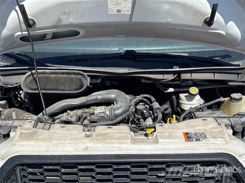 Ford Transit T-350 4x2 Refrigerated Truck 冷凍冷蔵車