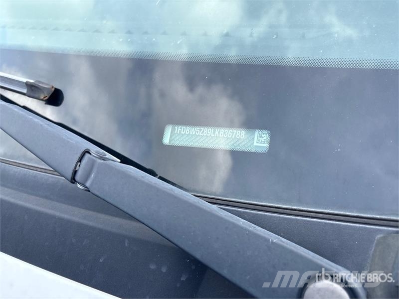 Ford Transit T-350 Refrigerated Truck Temperature controlled trucks