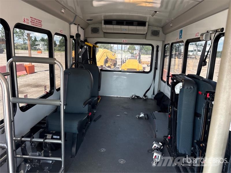 Ford Transit T-350 Starcraft 4x2 5-Seat Mini Bus Mini autobusi