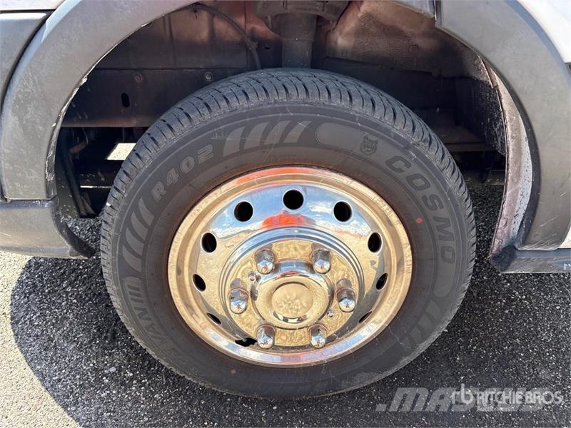 Ford Transit T-350 Starcraft 4x2 5-Seat Mini Bus Mini autobusi