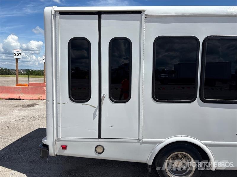 Ford Transit T-350 Starcraft 4x2 5-Seat Mini Bus Mini autobusi