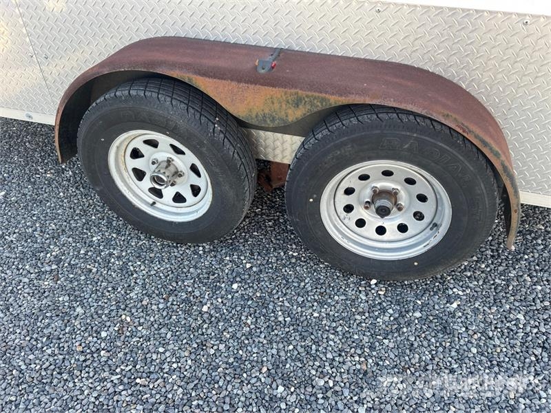 Forest River 12 ft T/A Enclosed Trailer Furgoonhaagised