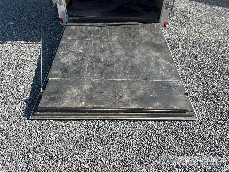 Forest River 12 ft T/A Enclosed Trailer Furgoonhaagised
