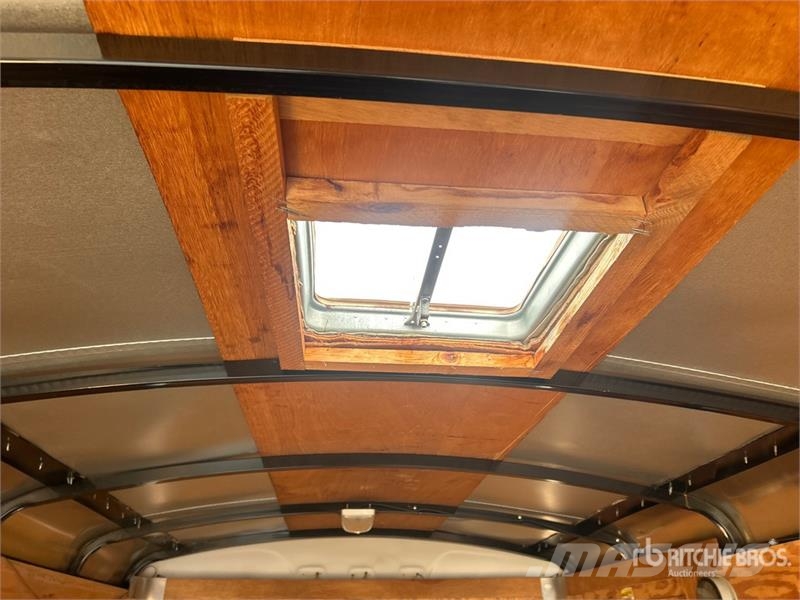 Forest River 12 ft T/A Enclosed Trailer Furgoonhaagised