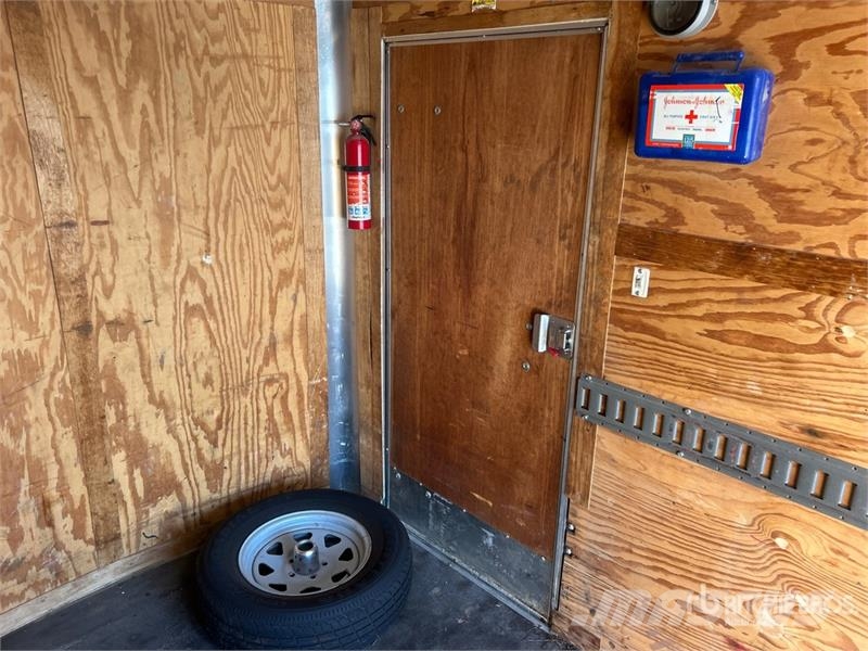 Forest River 12 ft T/A Enclosed Trailer Furgoonhaagised