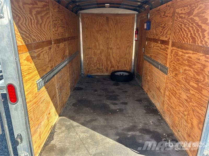 Forest River 12 ft T/A Enclosed Trailer Furgoonhaagised