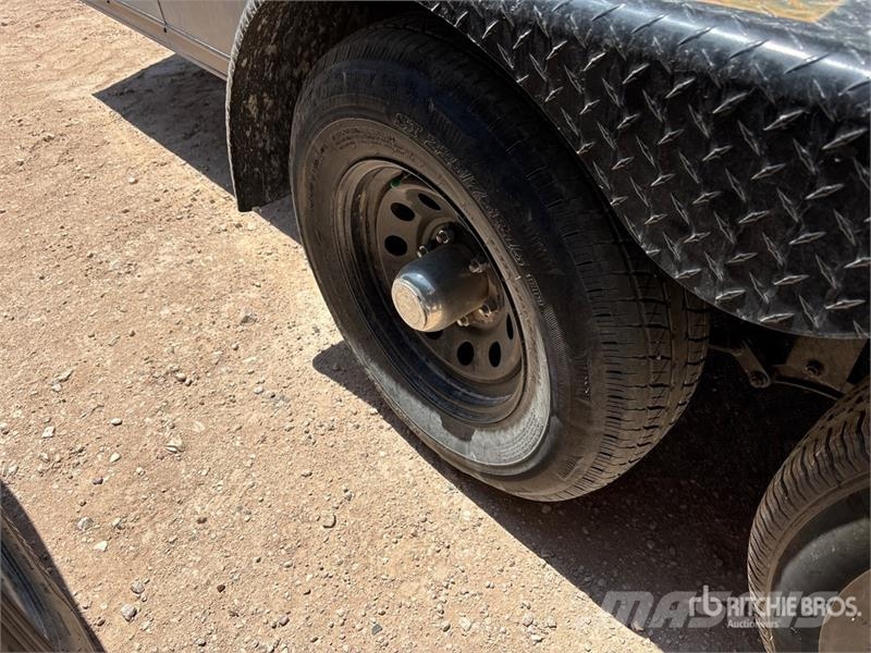 Forest River 16 ft T/A Enclosed Trailer Carrocería de caja