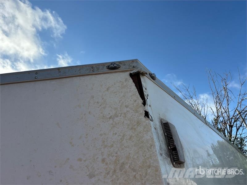 Forest River 16 ft T/A Enclosed Trailer Rimorchi cassonati