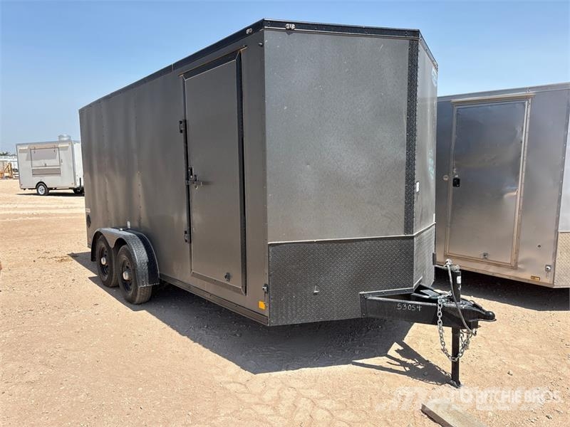 Forest River 16 ft T/A Enclosed Trailer Carrocería de caja