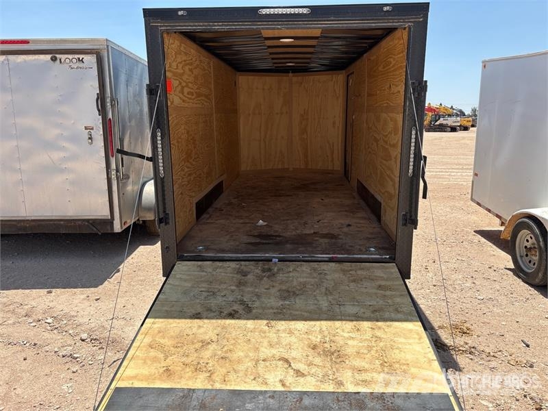 Forest River 16 ft T/A Enclosed Trailer Carrocería de caja
