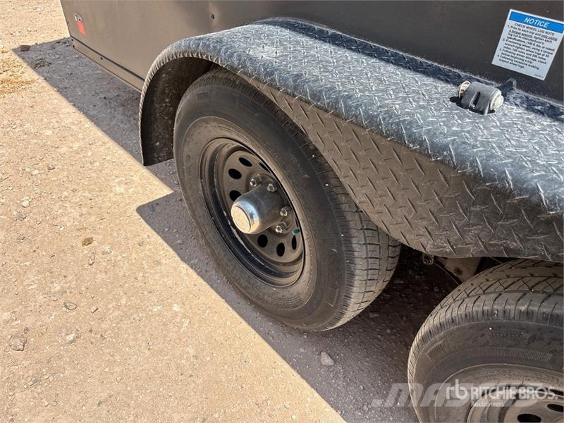 Forest River 16 ft T/A Enclosed Trailer Carrocería de caja