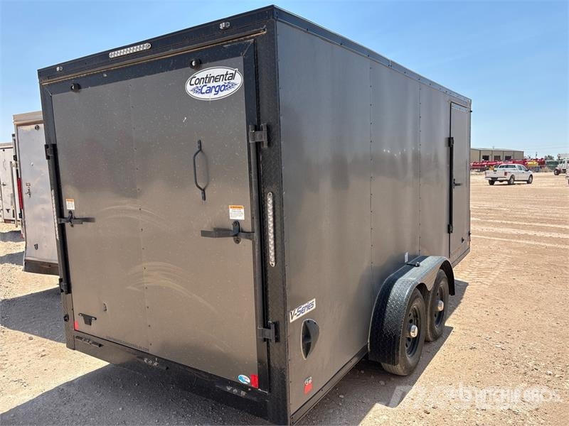 Forest River 16 ft T/A Enclosed Trailer Carrocería de caja