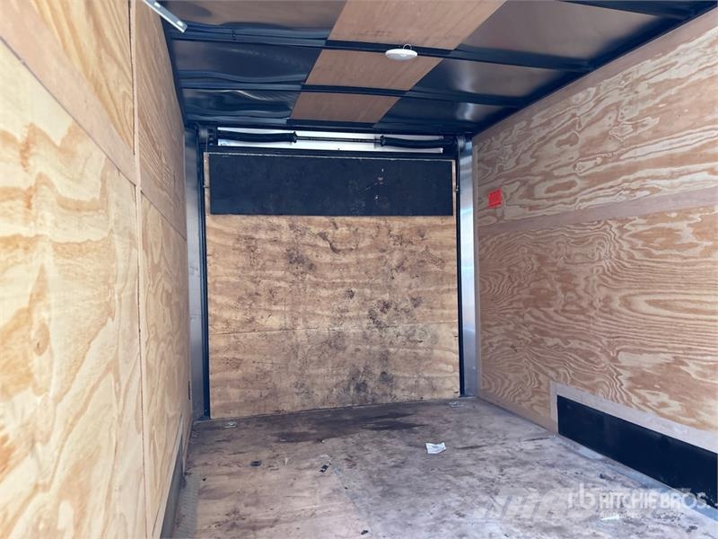 Forest River 16 ft T/A Enclosed Trailer Carrocería de caja