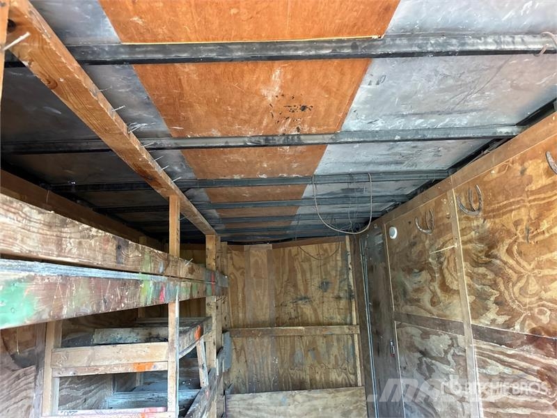 Forest River 16 ft T/A Enclosed Trailer Rimorchi cassonati