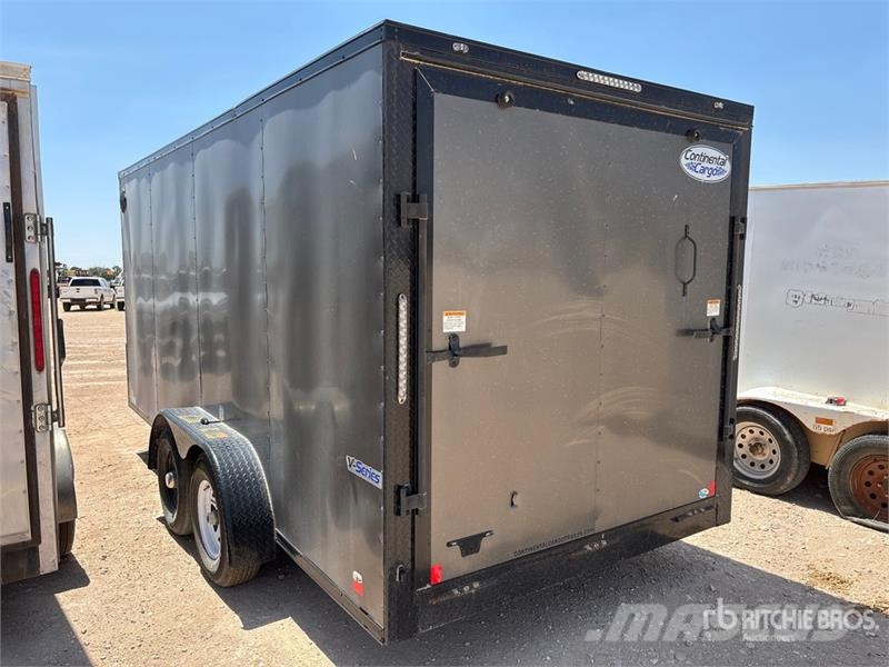 Forest River 16 ft T/A Enclosed Trailer Carrocería de caja