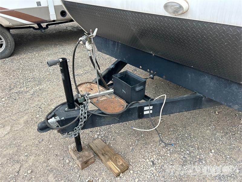 Forest River 32 ft T/A Travel Trailer Druge prikolice