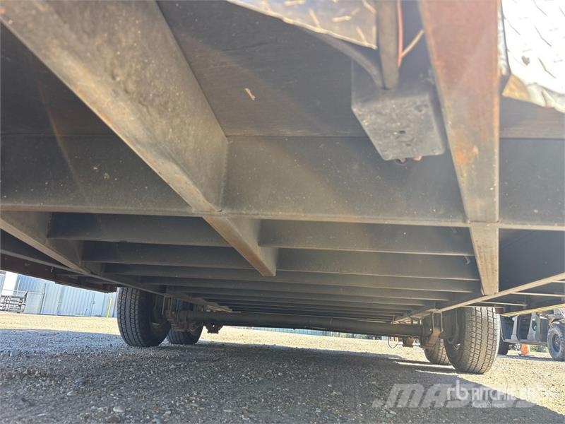 Forest River GANS8.516TA3 16 ft T/A Enclosed Trailer Cajas de remolque