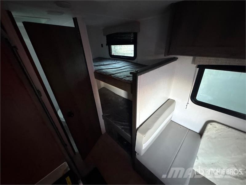 Forest River Independence Trail 17 ft S/A Travel Trailer Andere Anhänger