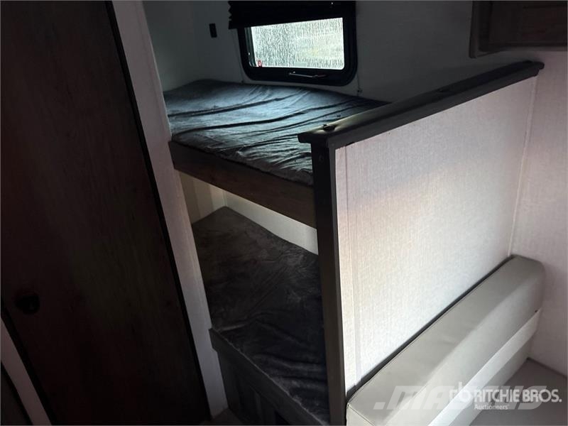 Forest River Independence Trail 17 ft S/A Travel Trailer Andere Anhänger