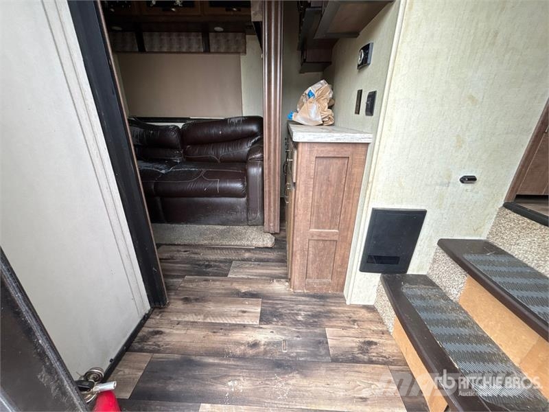 Forest River Sand Piper 42 ft 2 in T/A Travel Trailer Други ремаркета