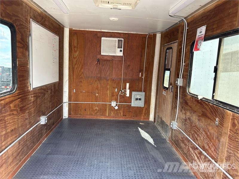 Forest River TXVH712TA2 12 ft T/A Enclosed Trailer Прицепы-фургоны