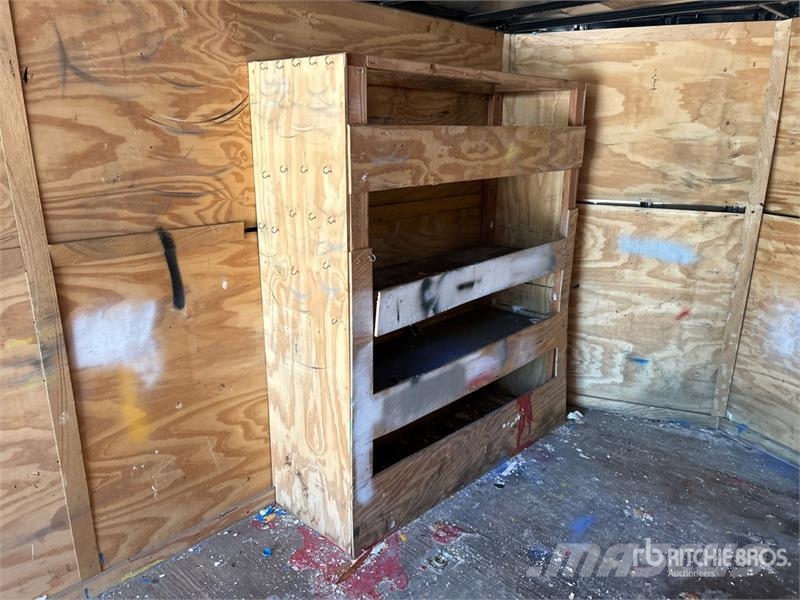 Forest River TXVHW8.524TA3 24 ft T/A Enclosed Trailer Furgoonhaagised