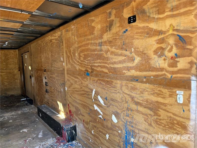Forest River TXVHW8.524TA3 24 ft T/A Enclosed Trailer Cajas de remolque