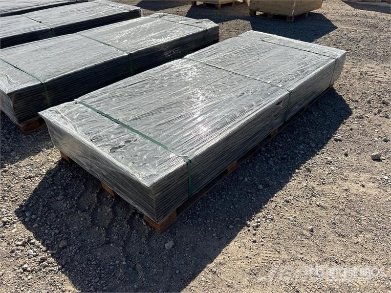 FPM Quantity of (15) 41 in x 94 in Ground Protection M 鑽孔設備配件和備件