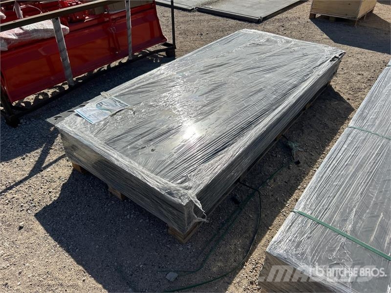 FPM Quantity of (15) 41 in x 94 in Ground Protection M 鑽孔設備配件和備件