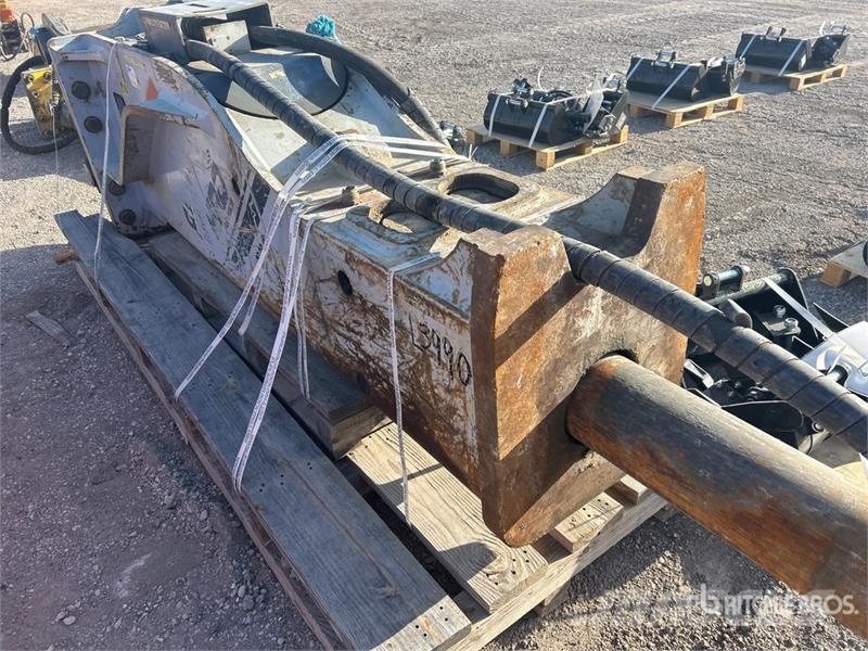 FRD FX770QTV Q/C Hydraulic Breaker Búracie kladivá / Zbíjačky